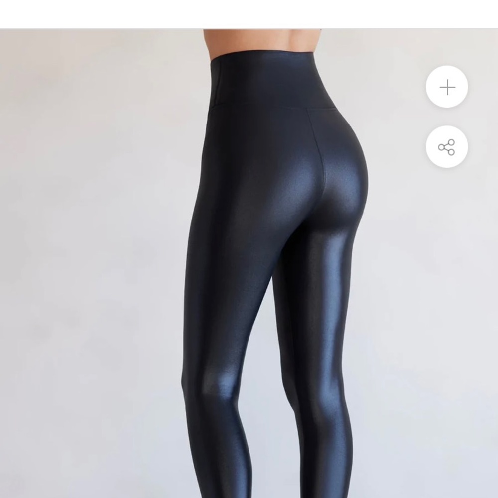 High Rise 7/8 Legging in Takara Shine worn once